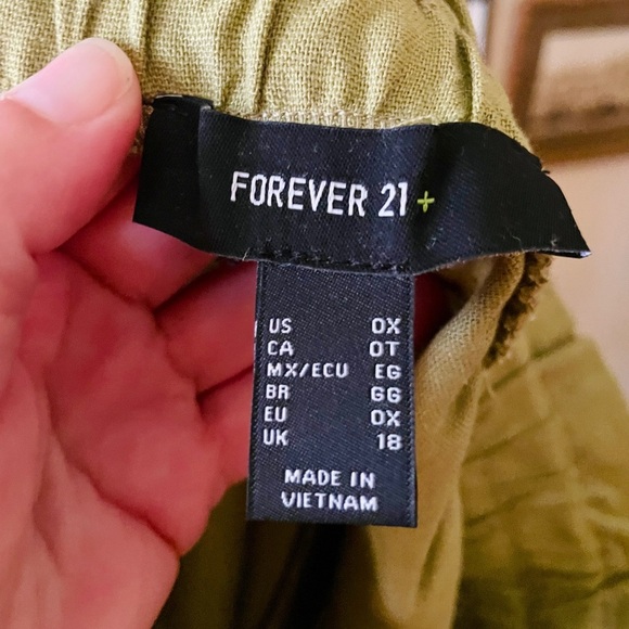 NWT Forever 21 Plus linen blend paper bag shorts 3” inseam SZ 0X olive green - Picture 9 of 10